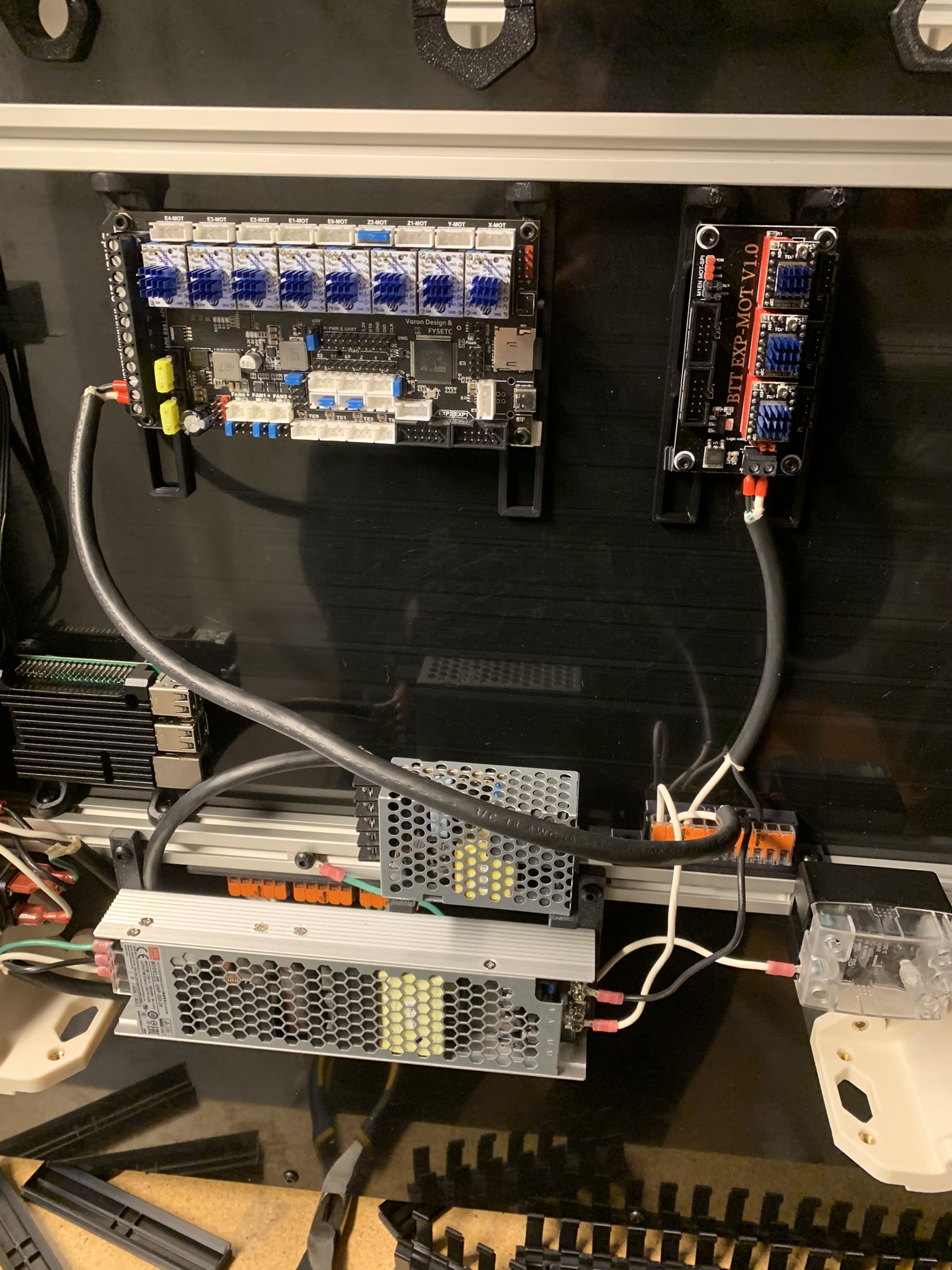 DC inputs connected to controller and expander